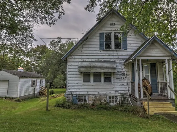 107 S Cayuga St, Union Springs, NY 13160