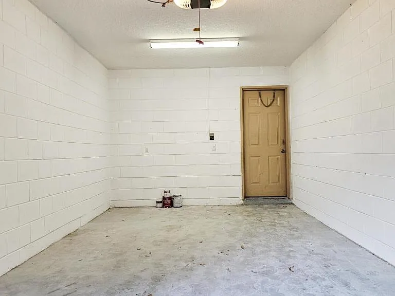 7813 Sugar Bend Dr — Photo 24