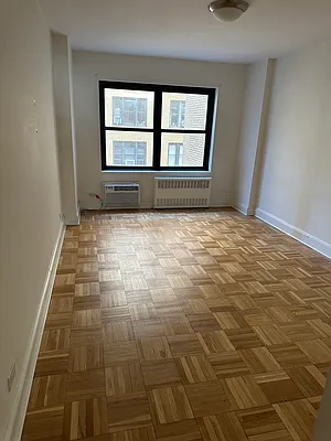 Rented by Real Estate Investors Group LLC | media 8