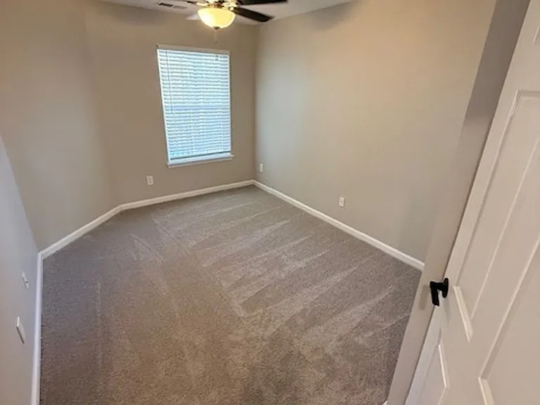 Pinebrook Apartments — Photo 23