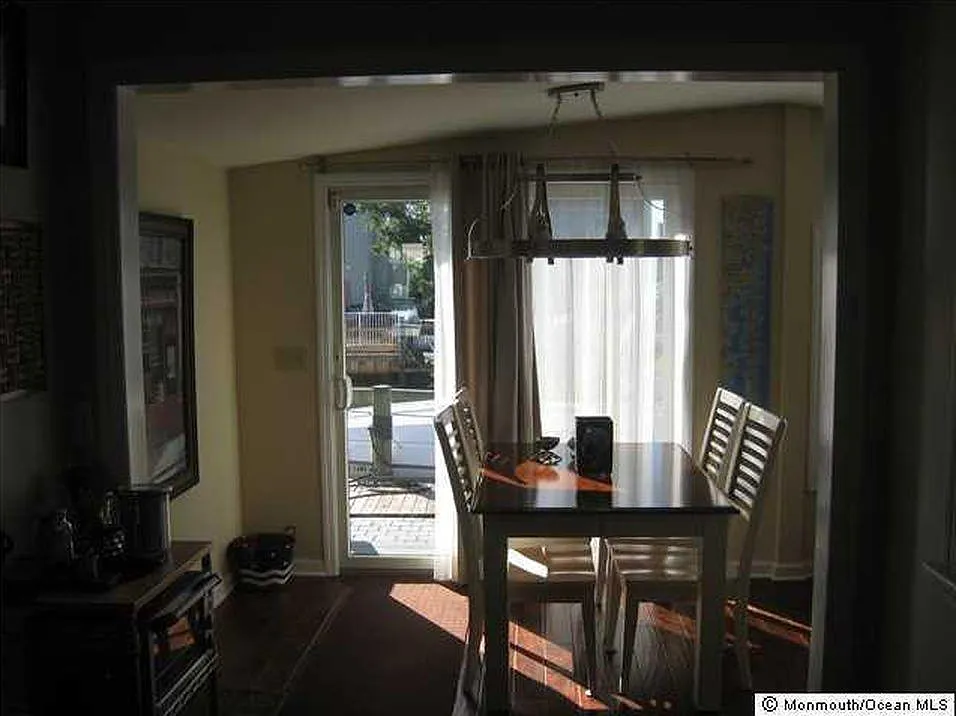2 bed, 1260 sqft, $2,450 — Photo 4