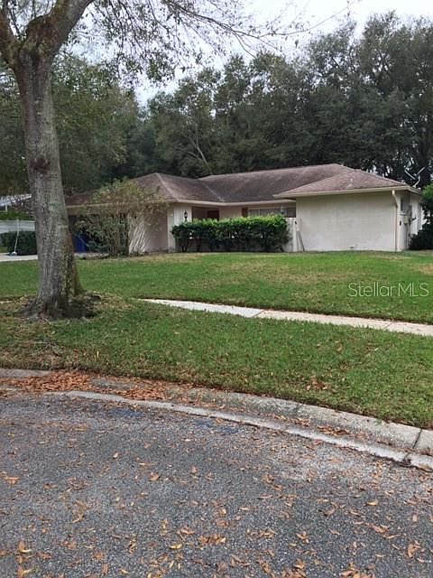 1st image of 922 Stratford Manor Dr