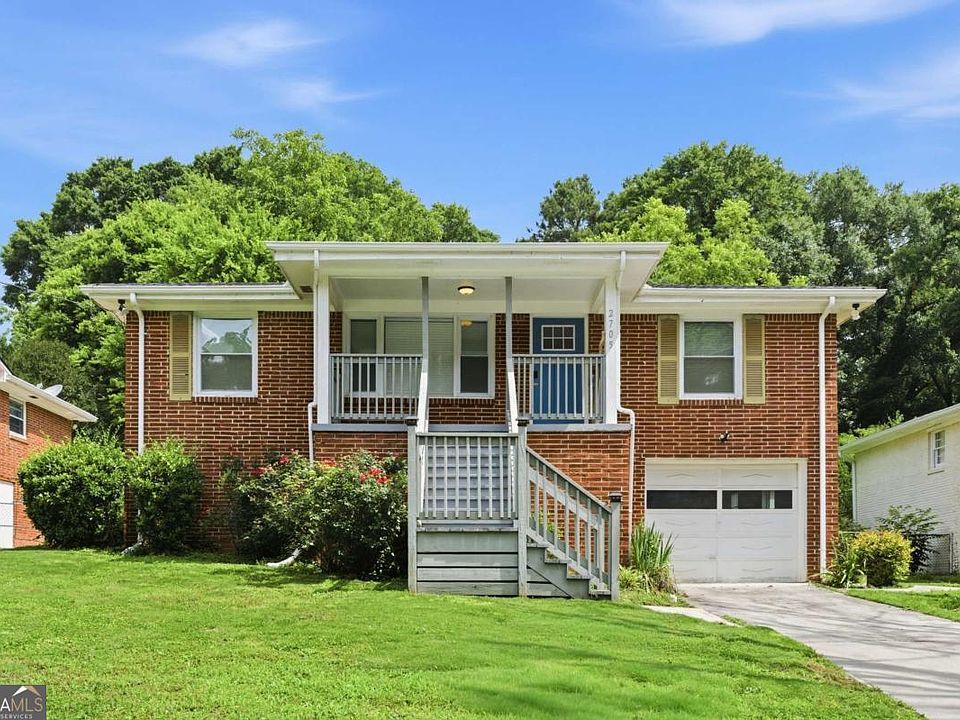 1st image of 2705 Lincoln Ct NW