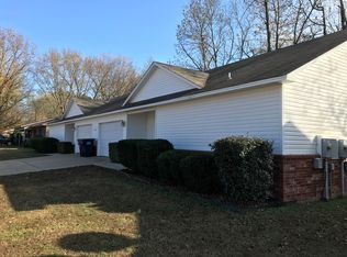 301 Holly Dr, Russellville, AR 72802