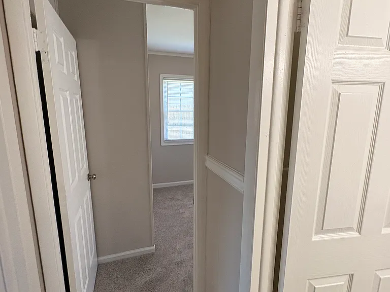 1821 Andrews Blvd — Photo 24
