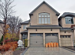 2104 Pinevalley Cres E, Oakville, ON L6H 6L8