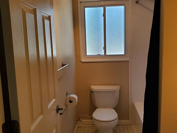 3rd image of 4715 Coolidge Hwy APT 6