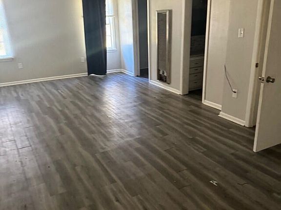 5th image of 1721 Michael St