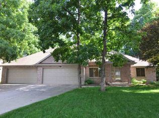 3475 Edinburgh Rd, Green Bay, WI 54311