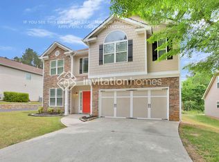 110 Parkway Dr, Fairburn, GA 30213
