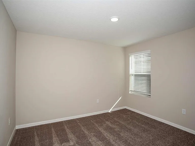 12753 Hysmith Loop — Photo 14