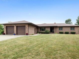17250 Meredith Dr, Clive, IA 50325