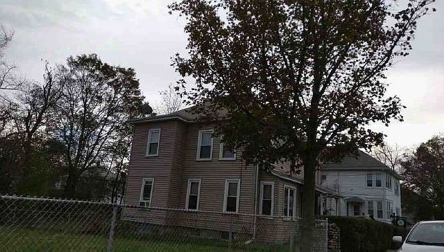 2nd image of 53 Silver St