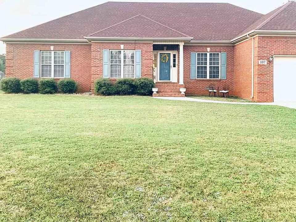 1st image of 107 Cambria Dr