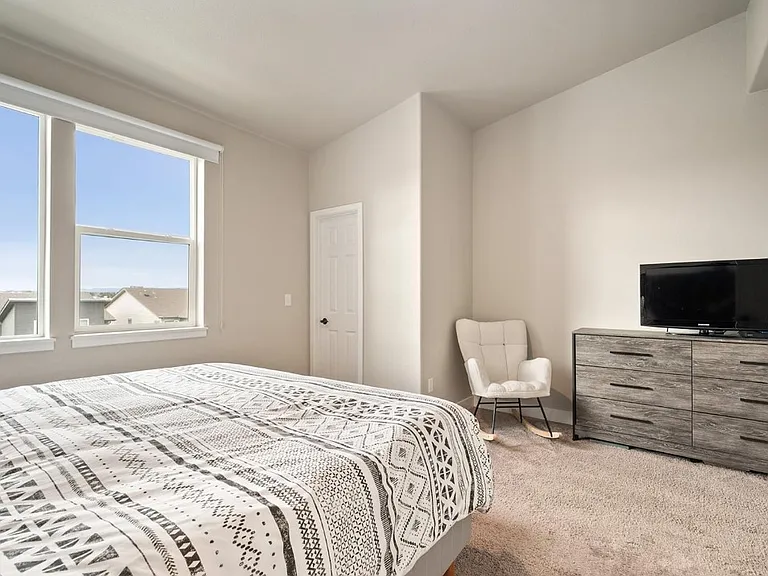 2855 W 69th Ave — Photo 14