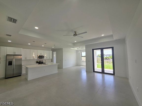2nd image of 710 Godwid Ave S