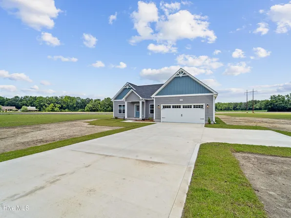 688 S Cornmill Road, Beulaville, NC 28518