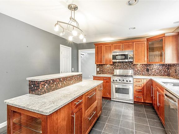 4th image of 3401 Stillridge Dr