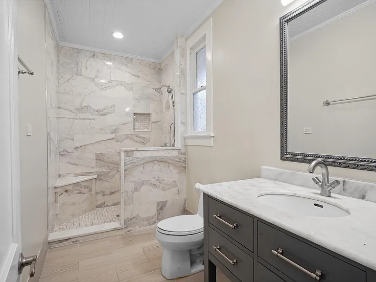 2519 Octavia St — Photo 16
