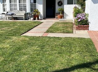 920 Darrell St, Costa Mesa, CA 92627