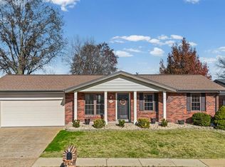2225 Chatport Rd, Saint Louis, MO 63129
