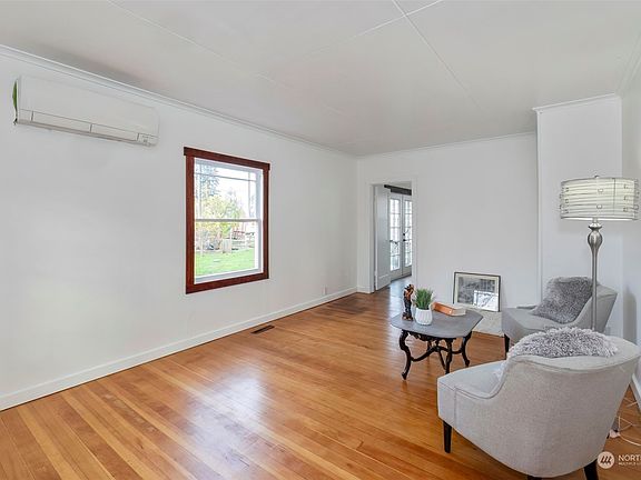 2nd image of 1412 Mason Street
