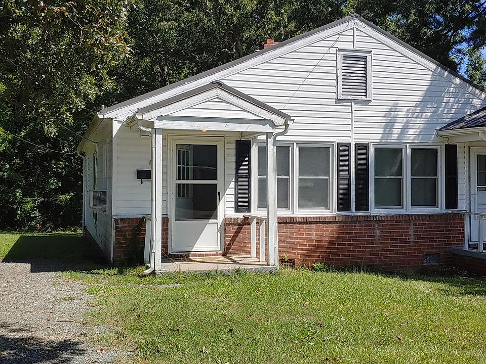 1st image of 122 E Holt St #122