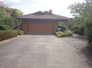 8505 Fauntlee Crst SW, Seattle, WA 98136