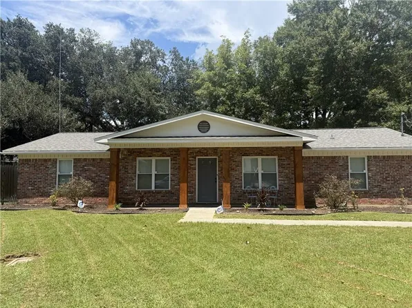 102 Bethel Forest Dr S, Saraland, AL 36571