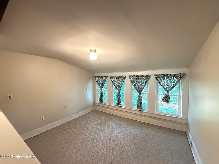 360 E Maine Ave — Photo 22
