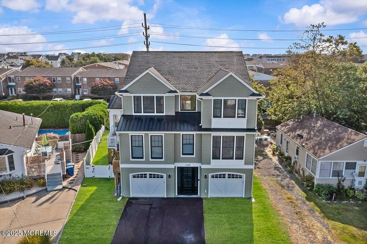 4 bed, 2900 sqft, $5,000 — Photo 3