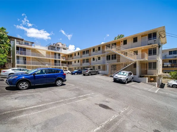 1036 Green St APT 105, Honolulu, HI 96822