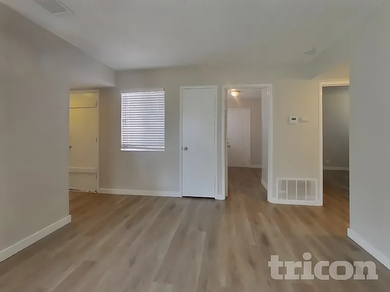 123 David Ct — Photo 5