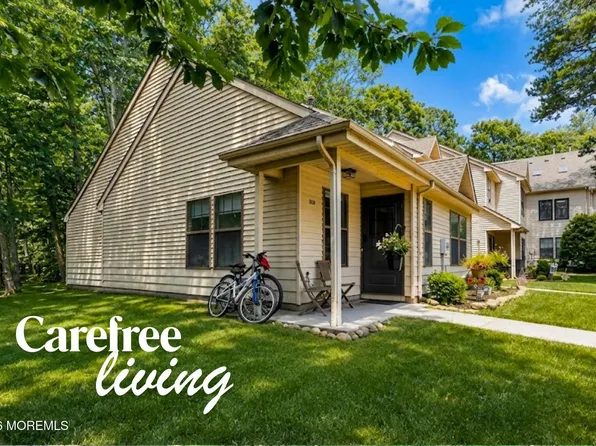 220 Azalea Circle, Jackson, NJ 08527