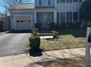 7910 Morning Ride Ct, Alexandria, VA 22315