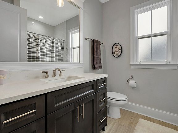 4th image of 8517 Castle Pine Dr