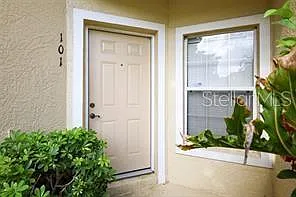 3 bed, 2.5 bath, 1230 sqft, $1,800 — Photo 3