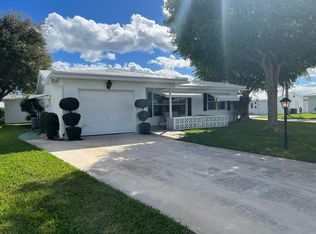 208 SW 13th St, Boynton Beach, FL 33426