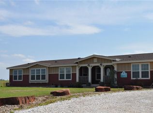 23050 E 990th Rd, Clinton, OK 73601
