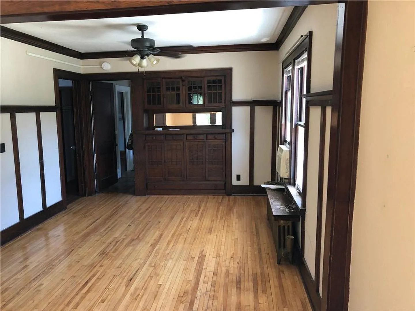 822-824-826 Aldine St — Photo 4
