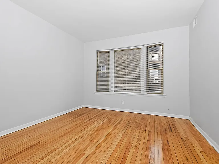 6757-6759 S Clyde Ave #2106-2108 — Photo 5