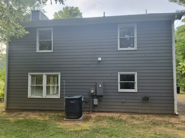 245 Guinevere Ct, Winston Salem, NC 27104