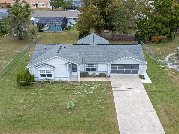 745 Fairlawn Dr, Orange City, FL 32763