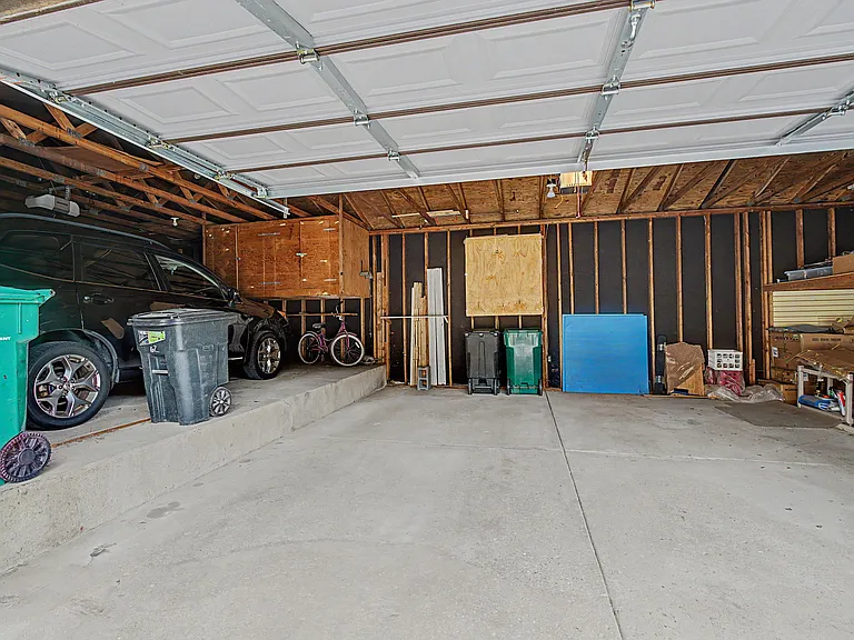 1610 Thunderbird Ln #63 — Photo 40