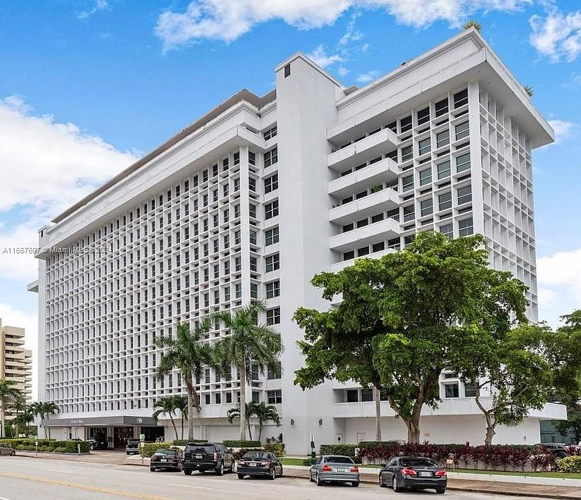 1st image of 700 Biltmore Way APT 707