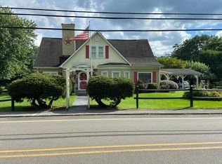 321 College St, Mountain City, TN 37683