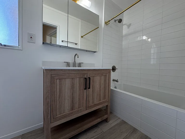 4418 Vantage Ave #3 — Photo 29
