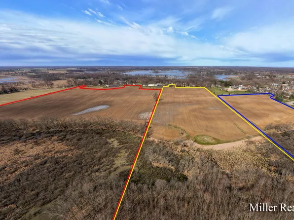 115 Ackers Dr #M-43, Delton, MI 49046