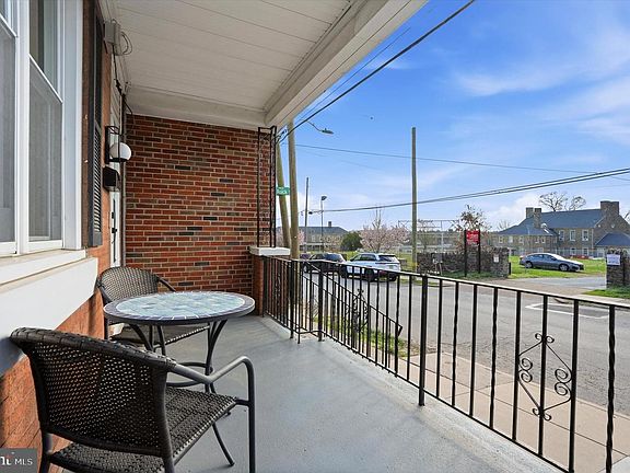 2nd image of 425 Righter St