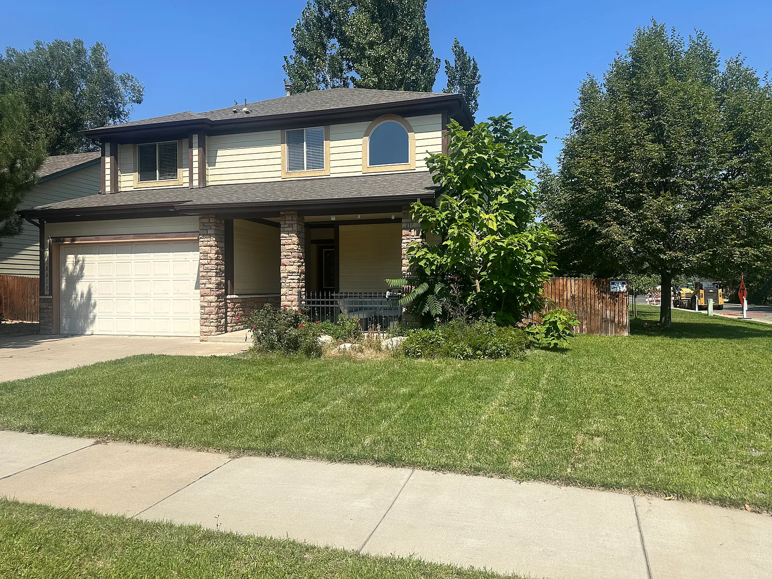 3 bed, 2200 sqft, $3,600 — Photo 1
